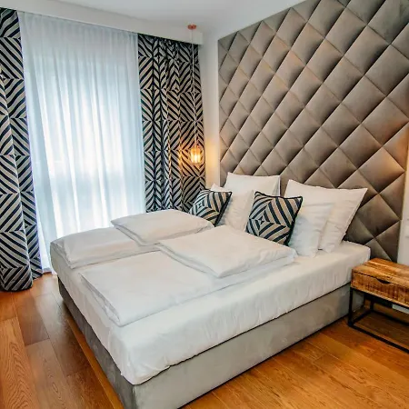 Apartment El - Orion Poznan
