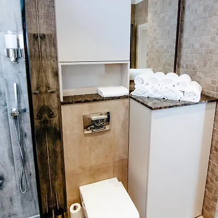 Apartment El - Orion Poznan